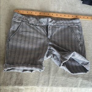 Tailored Boyish cut Checker Preppy Shorts adjust your length Cotton stretch